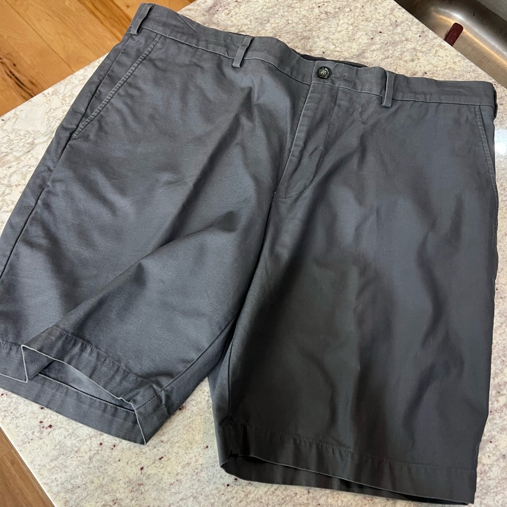 Hart Schaffner Marx Shorts - 38‎